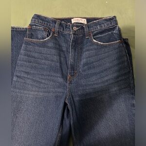 Abercrombie curve love 90s straight leg ultra high rise jean